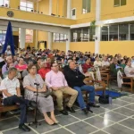 asistentes al centenario de la primera iglesia bautista de Masatepe en Nicaragua.
