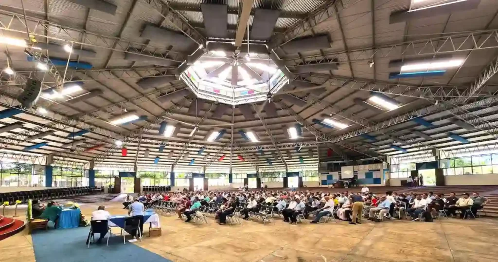 auditorio de la primera iglesia bautista de masaya y el ministerio Alianza Ministerial Bautista (AMB)