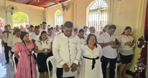 La nueva iglesia, nombrada Fuente de Luz, se encuentra en la comunidad Juan XXIII, en Villa El Carmen, Managua, y cuenta con 41 miembros organizados.