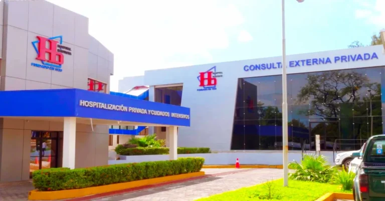 fachada del Hospital Bautista